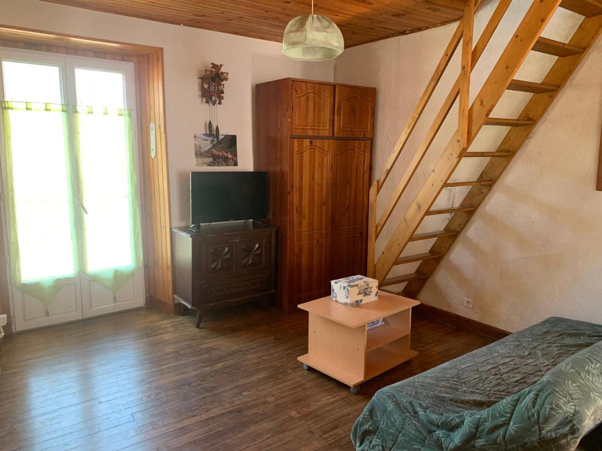 Joli Appartement Dans Une Maison Ancienne Ax-les-Thermes Exterior photo
